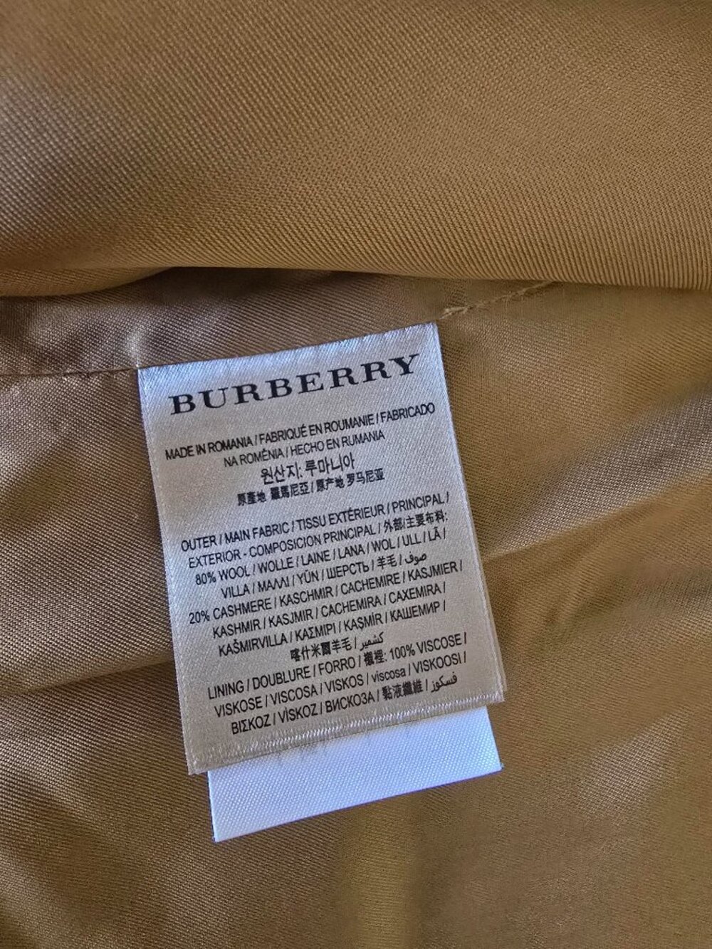 Authentic Burberry Vintage Check Sleeveless Coat - Beige Like New - Picture 14 of 14
